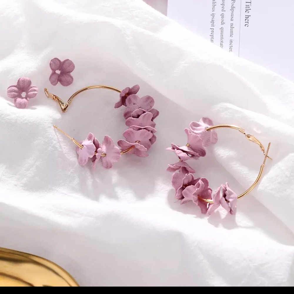 Cute earrings new - Picture 1 of 2